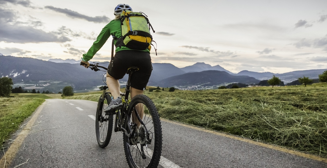Podróż rowerem – jak się do niej przygotować? Kilka praktycznych porad
